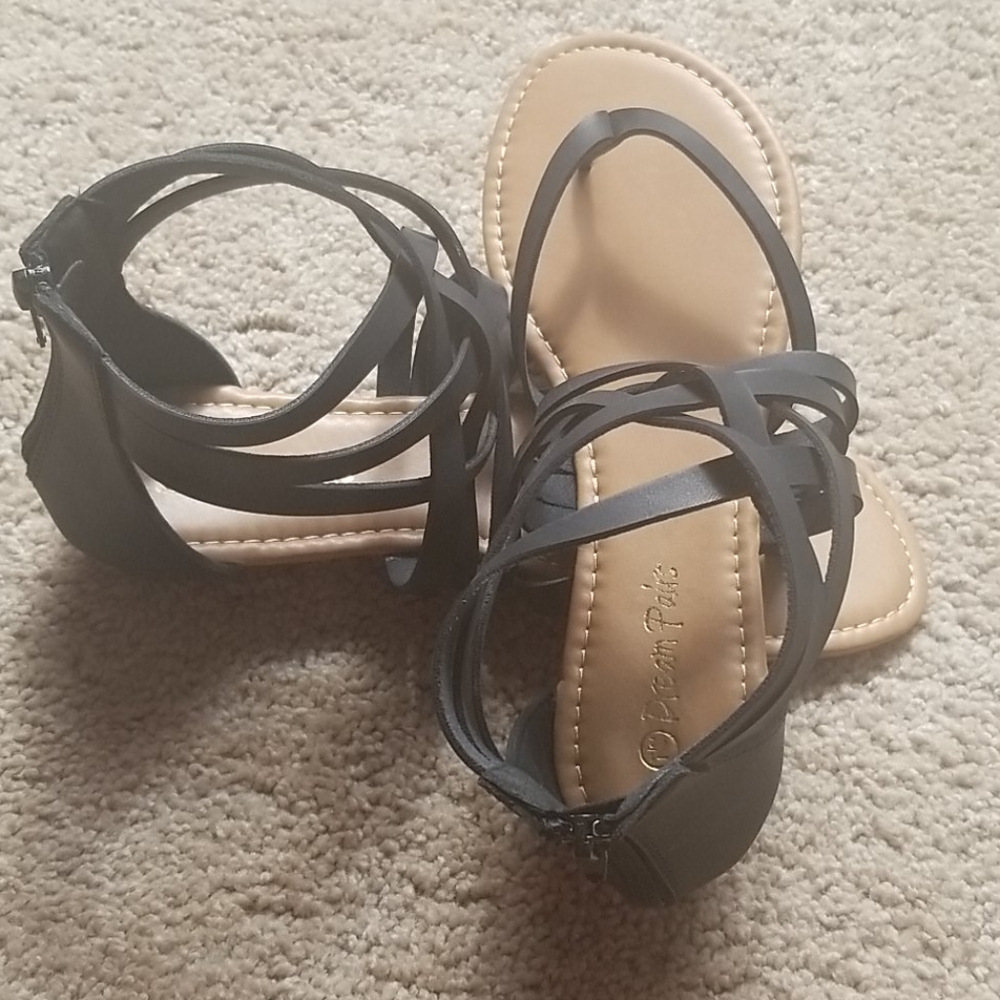 Dream Paris Sandals - Picture 3 of 3